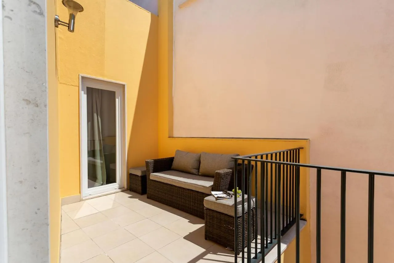 Principe Real, Hidden Terrace, Lisbon Views By Courtesy Morning Apartment